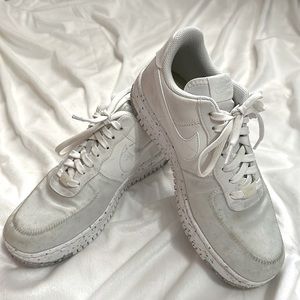 LIKE NEW Nike Air size 8